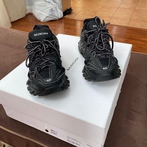 Balenciagas tracks